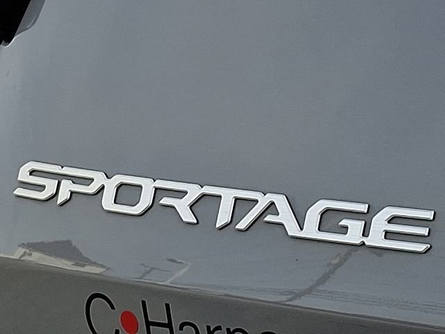 Used 2025 Kia Sportage SX image 33
