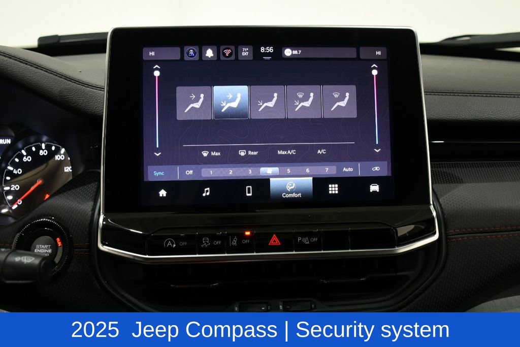 Used 2025 Jeep Compass Trailhawk AWD/4WD image 18