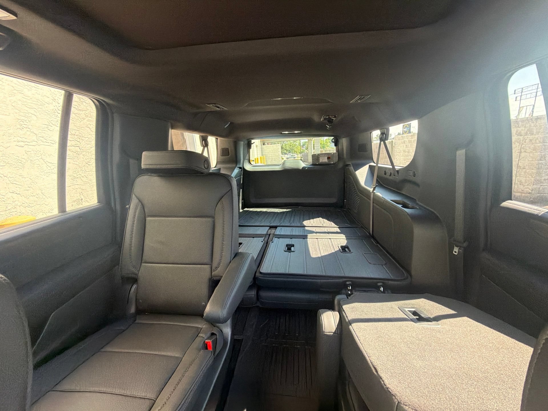 Used 2026 GMC Yukon XL Denali w/ Sun & Power Step Package AWD/4WD image 5