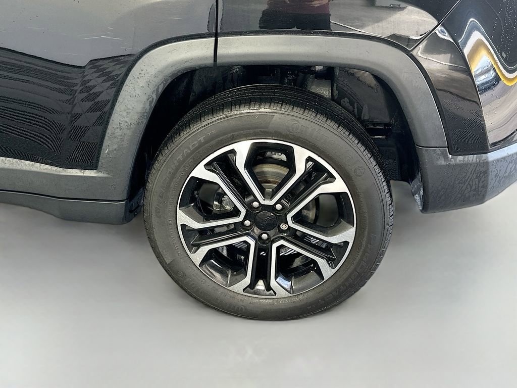 Used 2022 Jeep Compass Limited image 30