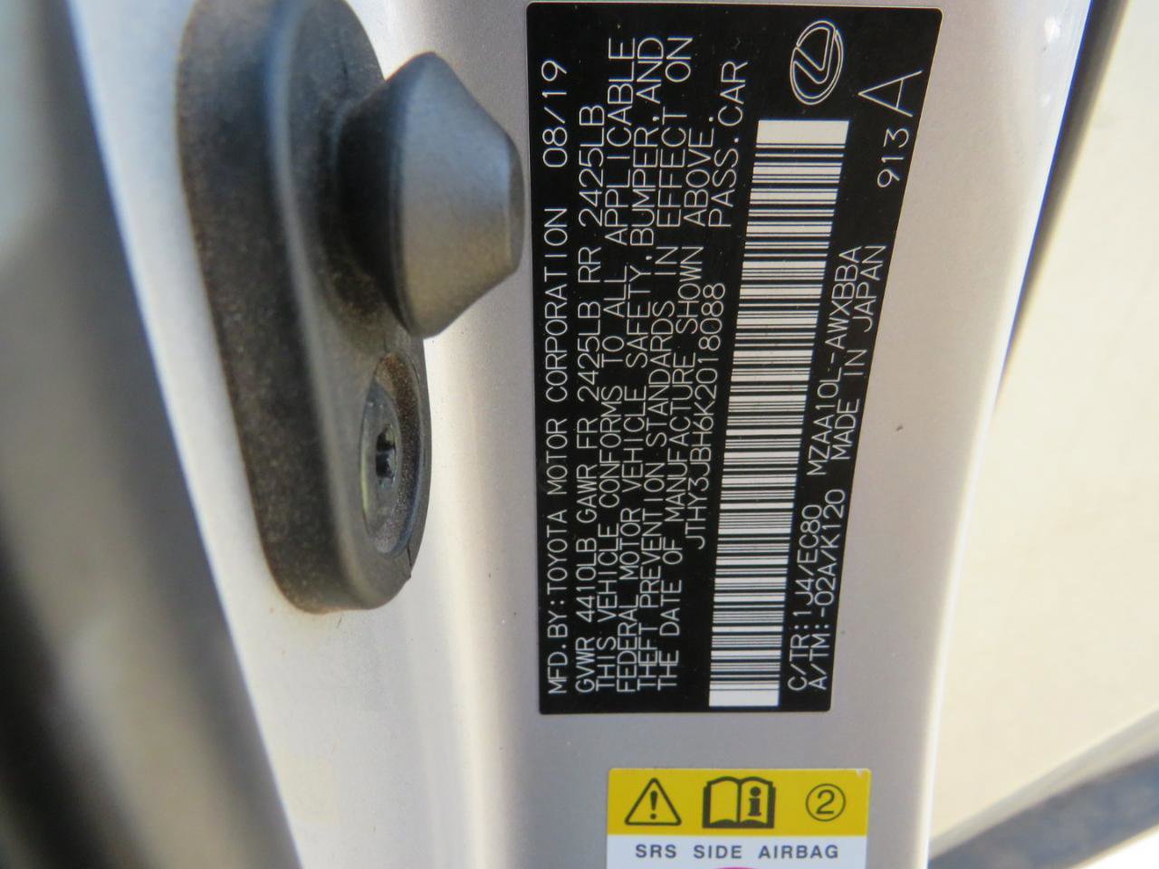 Used 2019 Lexus UX 200 Base image 11