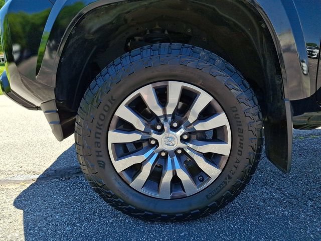 Used 2020 Toyota Tacoma Limited AWD/4WD image 28