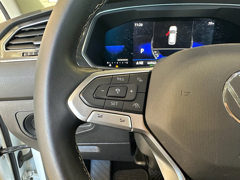 Used 2022 Volkswagen Tiguan SE image 15