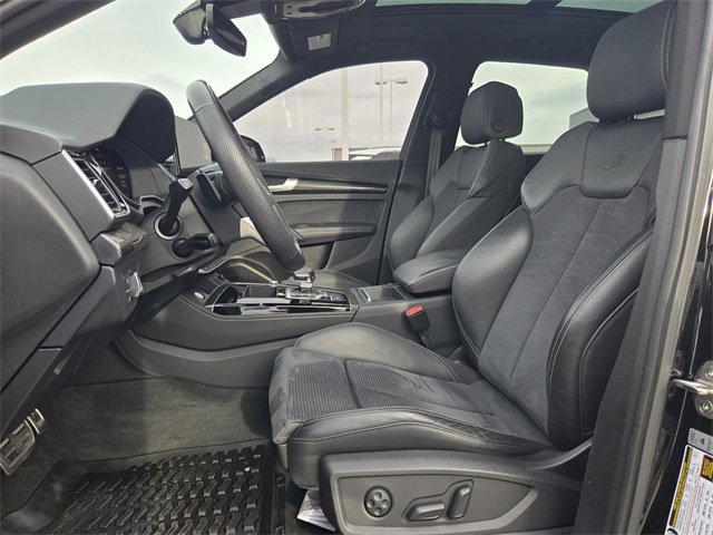 Used 2022 Audi SQ5 Premium Plus w/ Premium Plus Package image 4