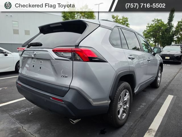 Used 2025 Toyota RAV4 XLE FWD image 6