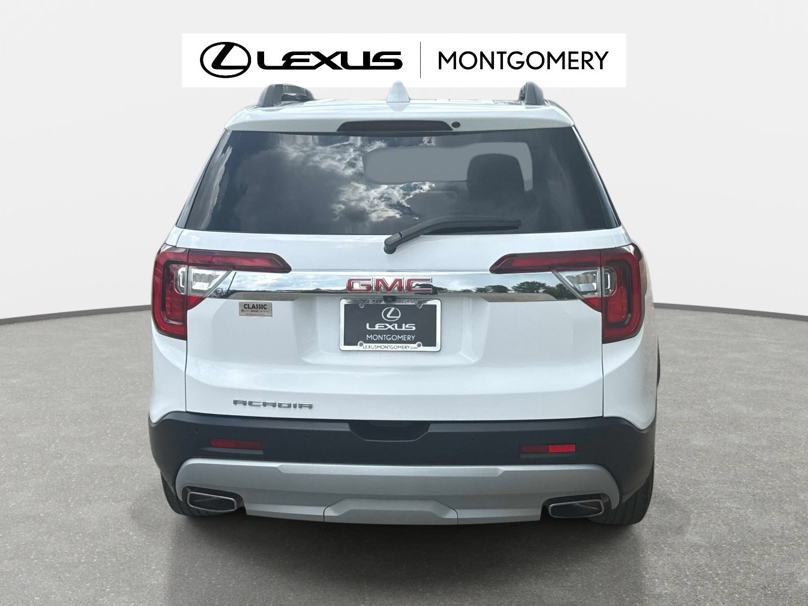 Used 2021 GMC Acadia SLT w/ Premium Package FWD image 4
