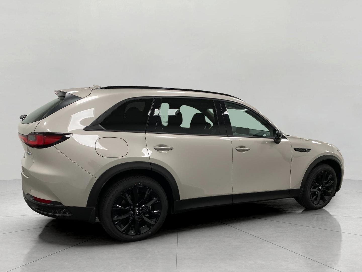New 2025 MAZDA CX-90 Plug-In Hybrid w/Premium Sport AWD/4WD image 2