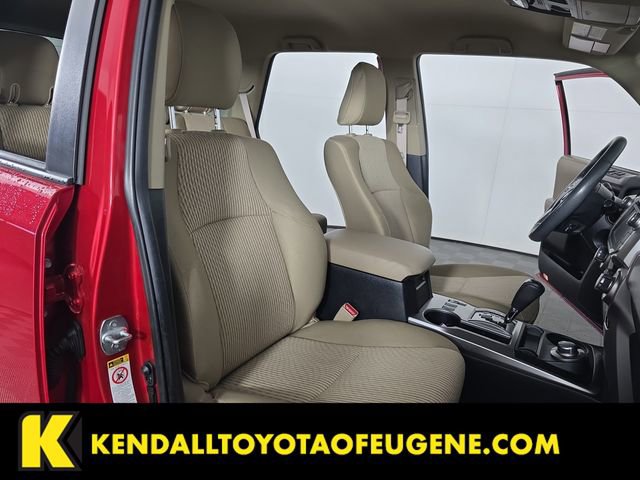 Used 2019 Toyota 4Runner SR5 AWD/4WD image 21