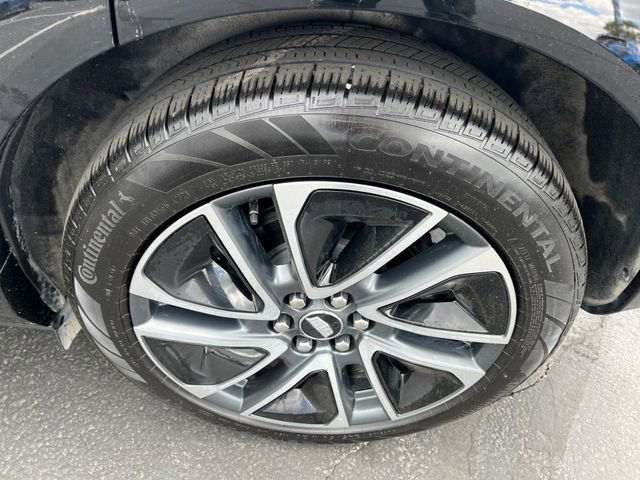 Certified 2025 Cadillac Optiq Sport 2 w/ LPO, Floor Liner Package AWD/4WD image 24
