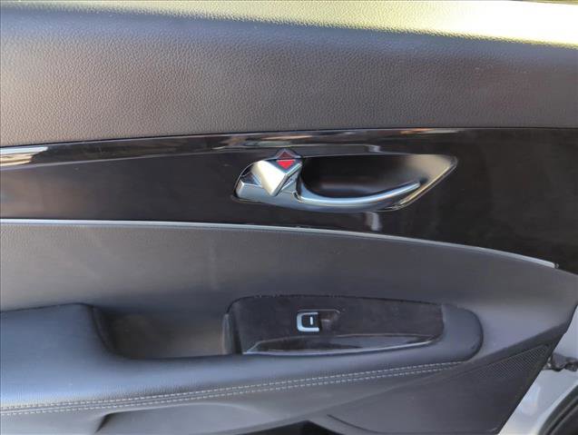 Used 2017 Kia Sorento LX w/ LX Convenience Package image 23