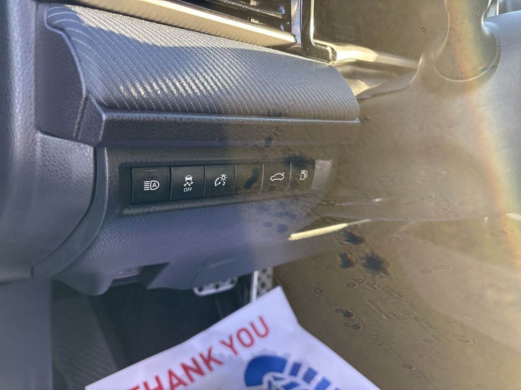 Used 2025 Toyota Camry SE image 12