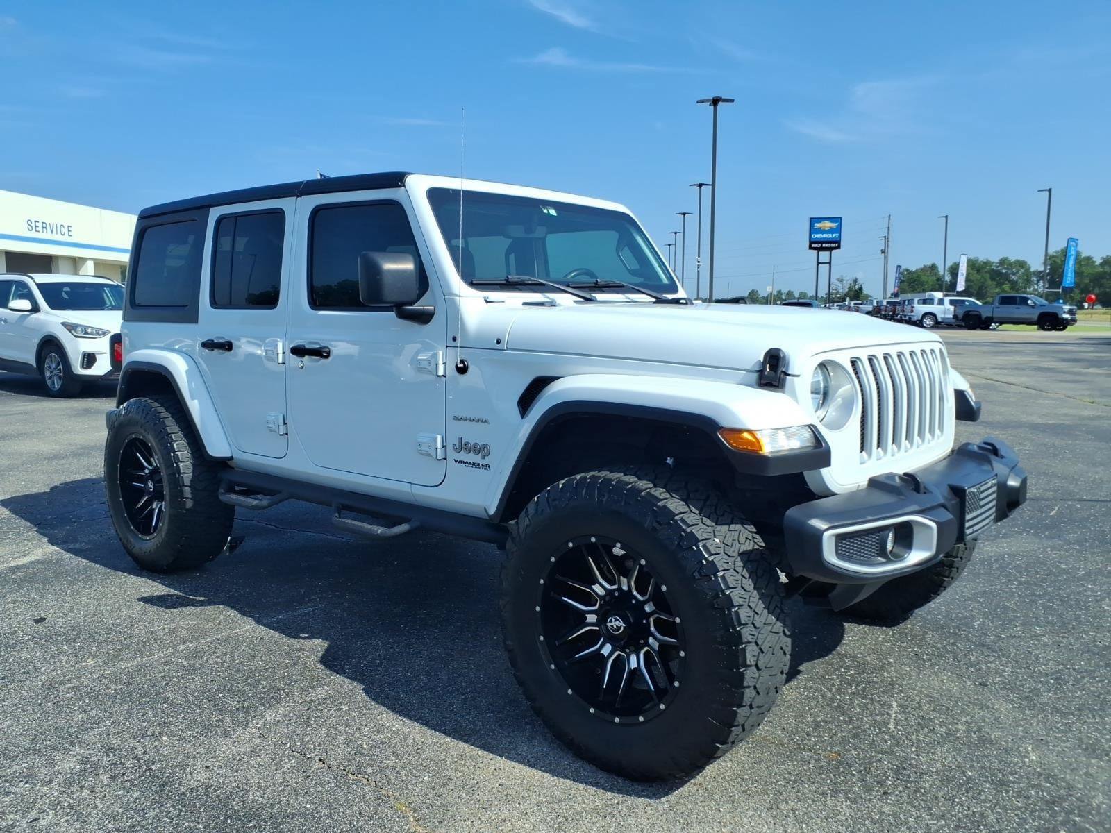 Used 2021 Jeep Wrangler Unlimited Sahara w/ Uconnect 4C Nav & Sound Group AWD/4WD image 7
