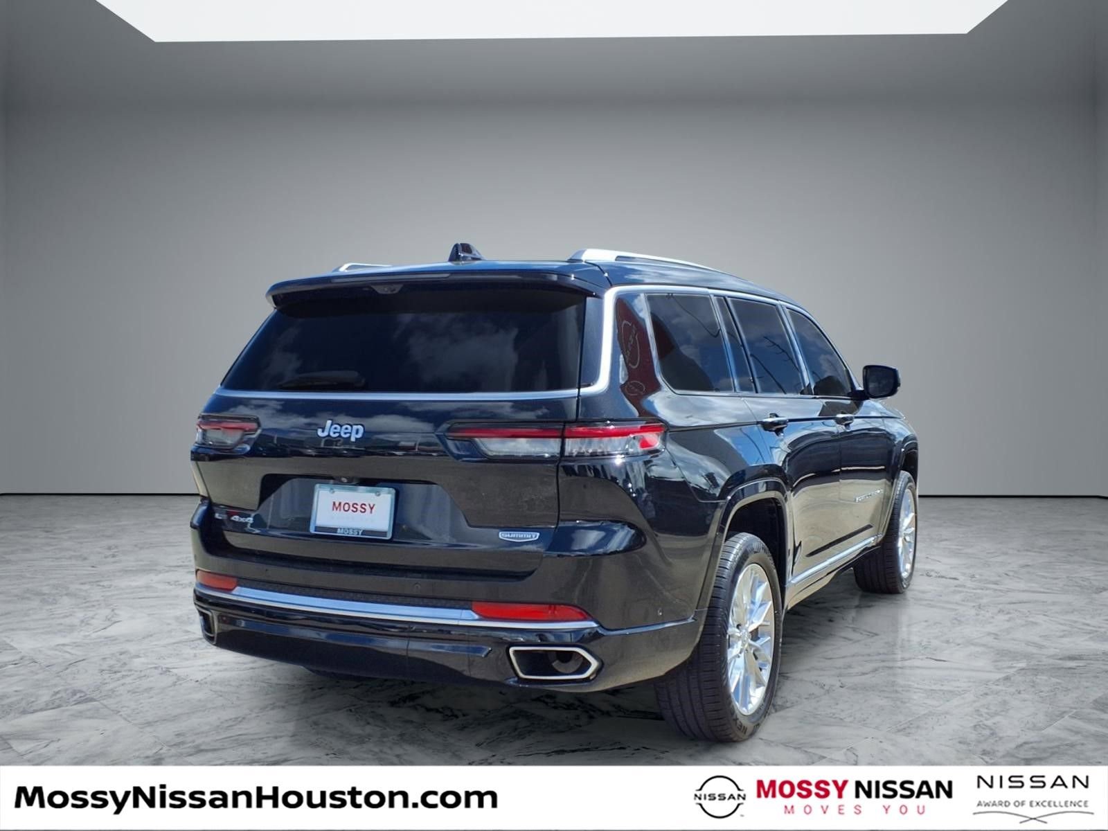 Used 2021 Jeep Grand Cherokee L Summit w/ Advanced Protech Group IV image 7