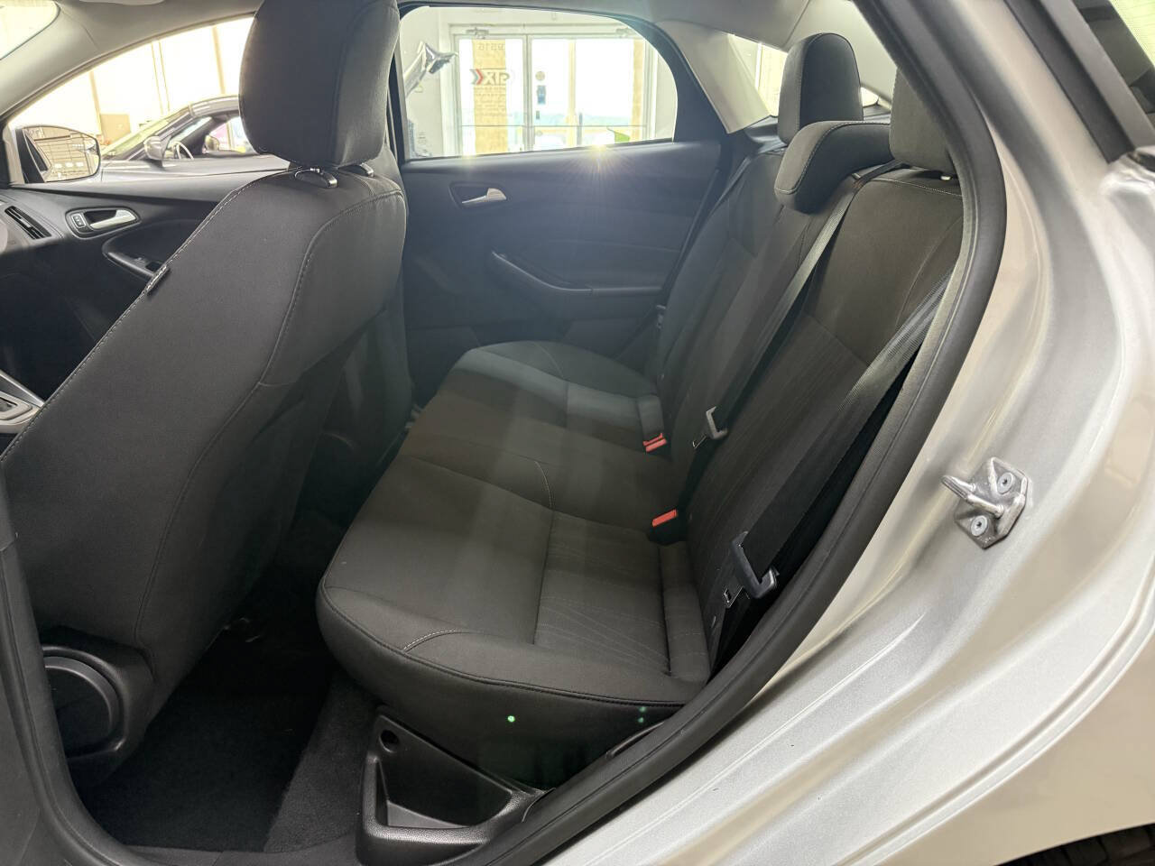 Used 2017 Ford Focus SE FWD image 13
