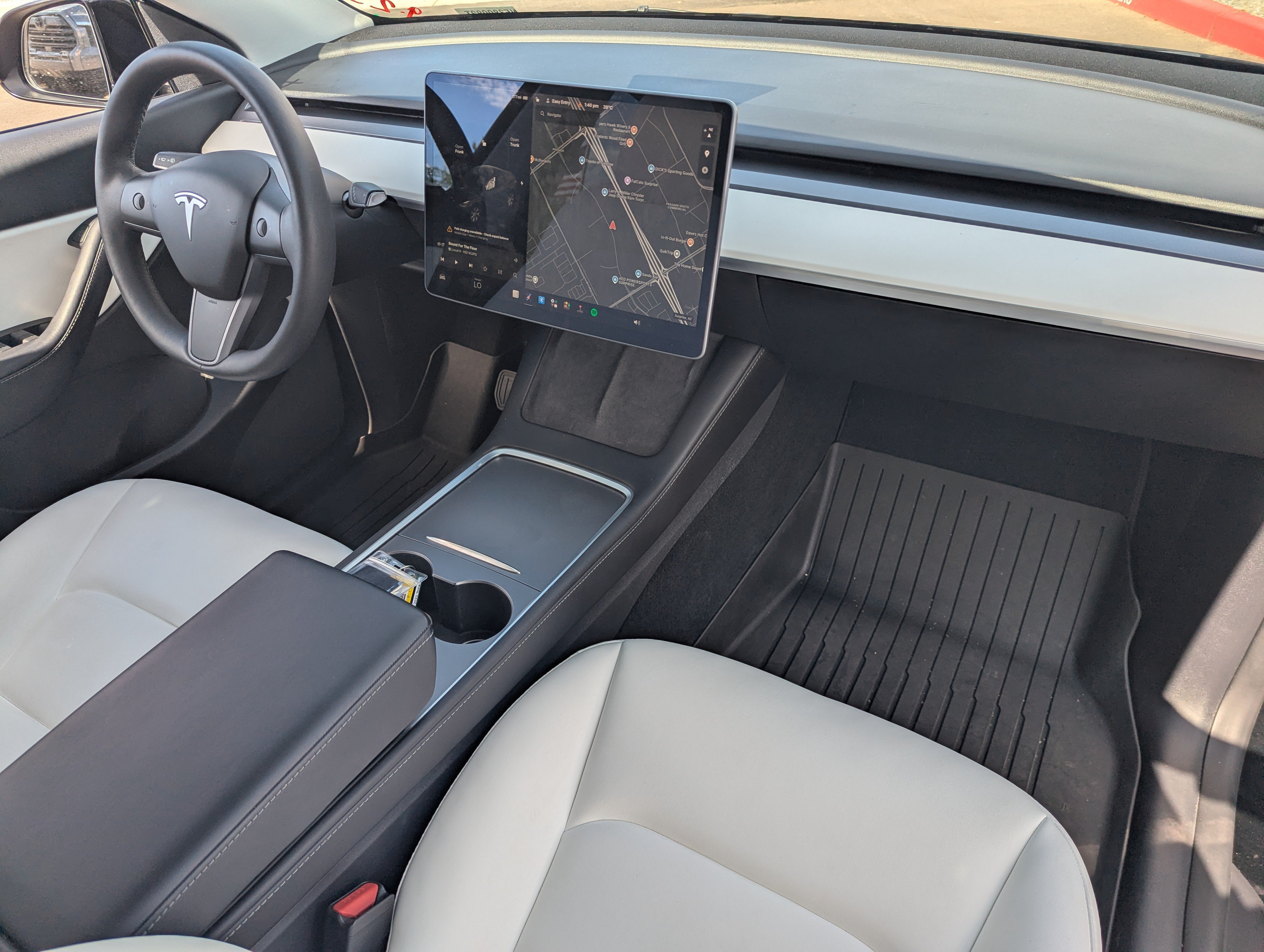 Used 2022 Tesla Model Y Long Range AWD/4WD image 12