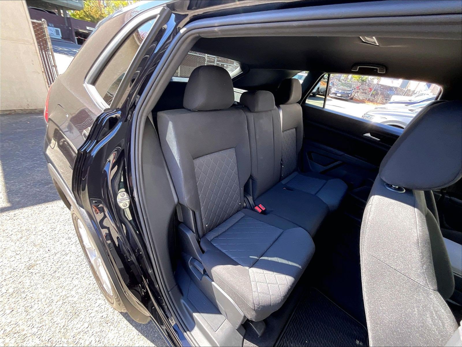 Certified 2020 Volkswagen Atlas Cross Sport S AWD/4WD image 26