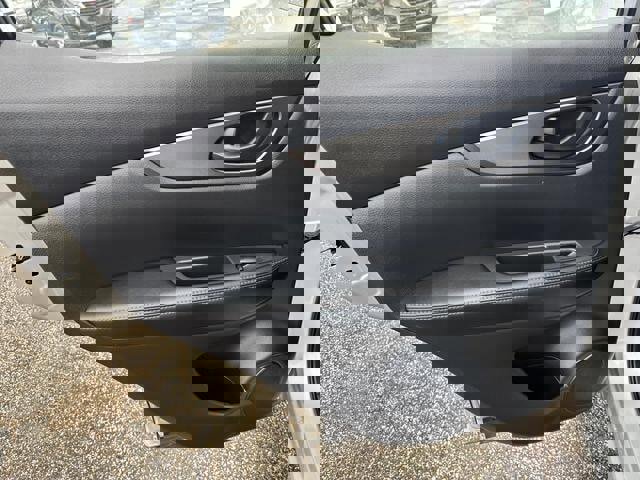 Used 2020 Nissan Rogue Sport S w/ Appearance Package image 12