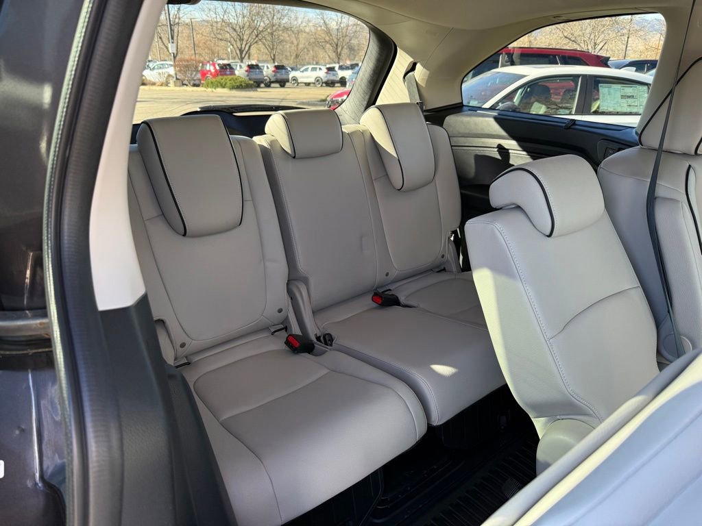 Certified 2026 Honda Odyssey Touring image 35