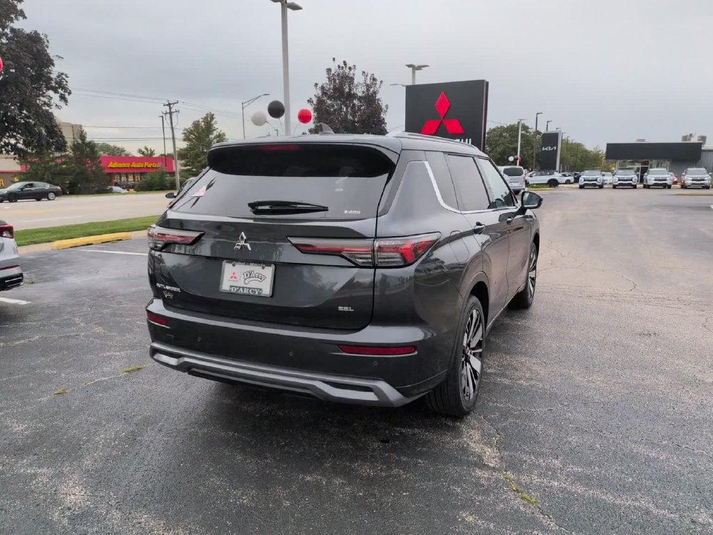 New 2026 Mitsubishi Outlander SEL AWD/4WD image 7