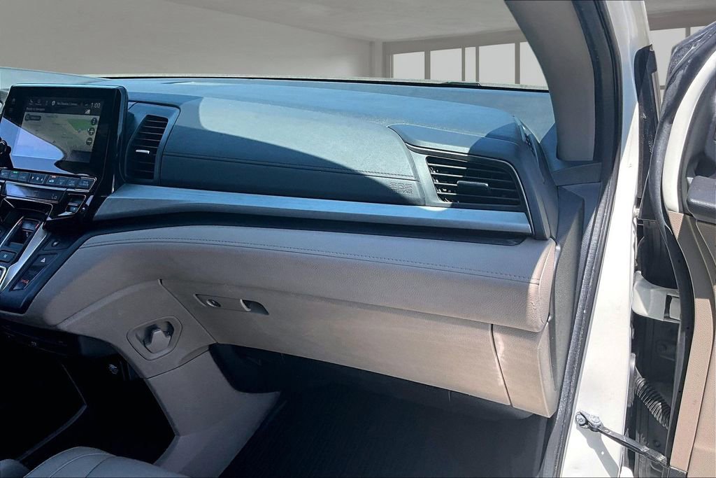 Used 2018 Honda Odyssey Touring image 27
