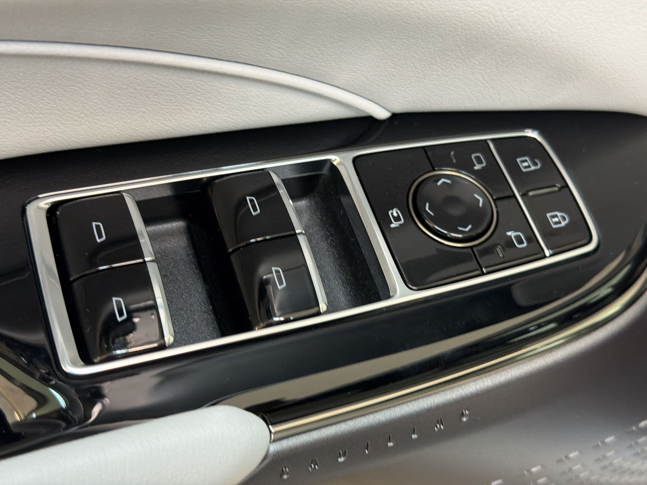 New 2026 Cadillac Lyriq Sport AWD/4WD image 19