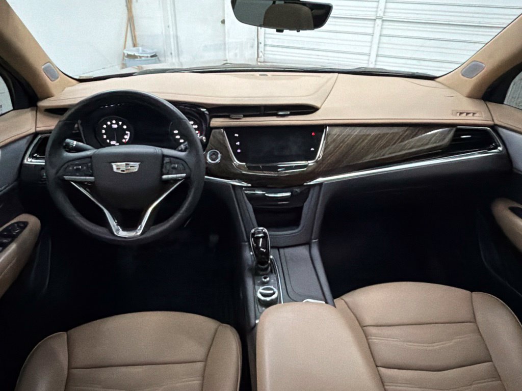 Used 2022 Cadillac XT6 Premium Luxury w/ Platinum Package FWD image 29