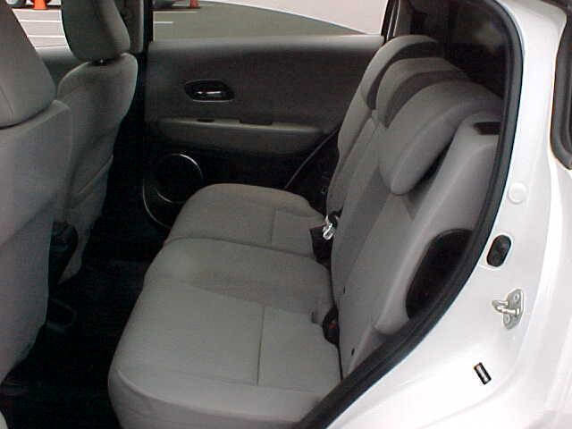 Used 2016 Honda HR-V EX image 13