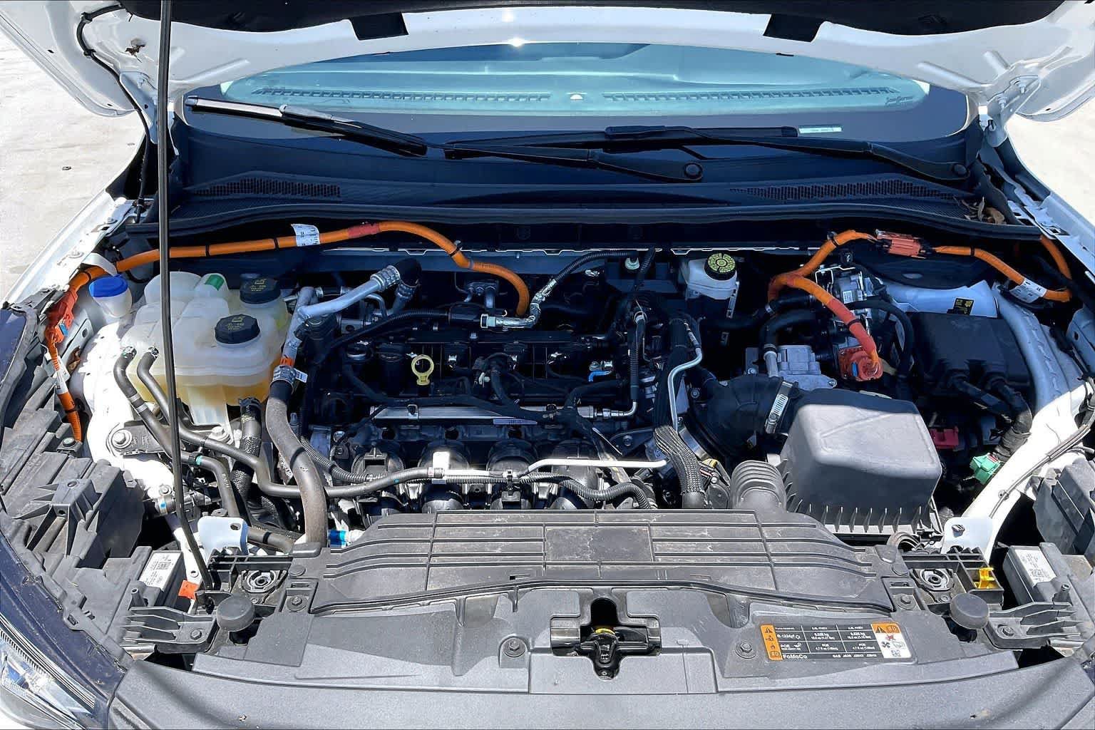 Used 2025 Ford Escape SE FWD image 9