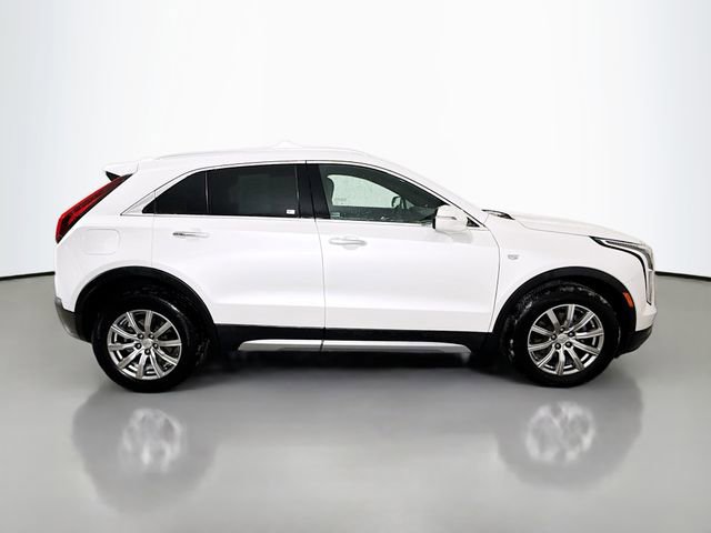 Used 2023 Cadillac XT4 Premium Luxury w/ Cold Weather Package image 9