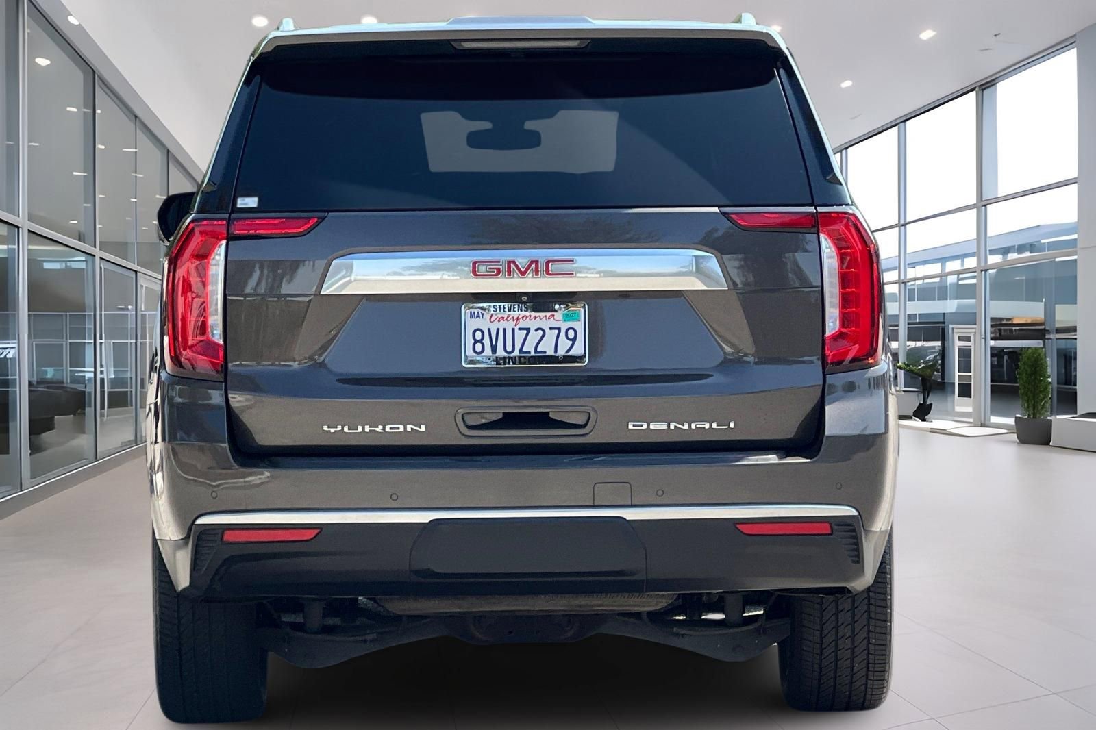 Used 2021 GMC Yukon XL Denali AWD/4WD image 5