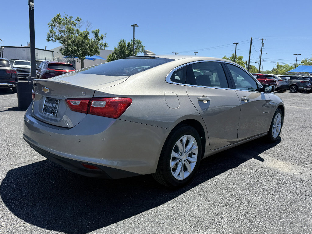 Used 2024 Chevrolet Malibu LT FWD image 5