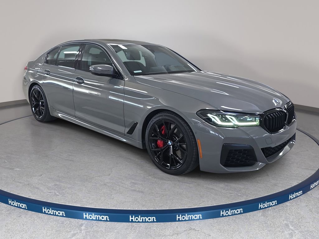 Used 2022 BMW M550i xDrive w/ Dynamic Handling Package AWD/4WD image 3