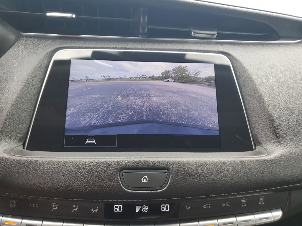 Used 2023 Cadillac XT4 Luxury image 17