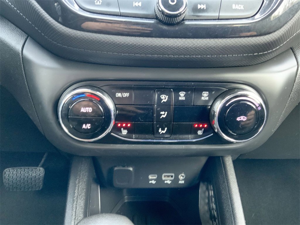 Used 2021 Chevrolet TrailBlazer LT w/ Convenience Package image 35