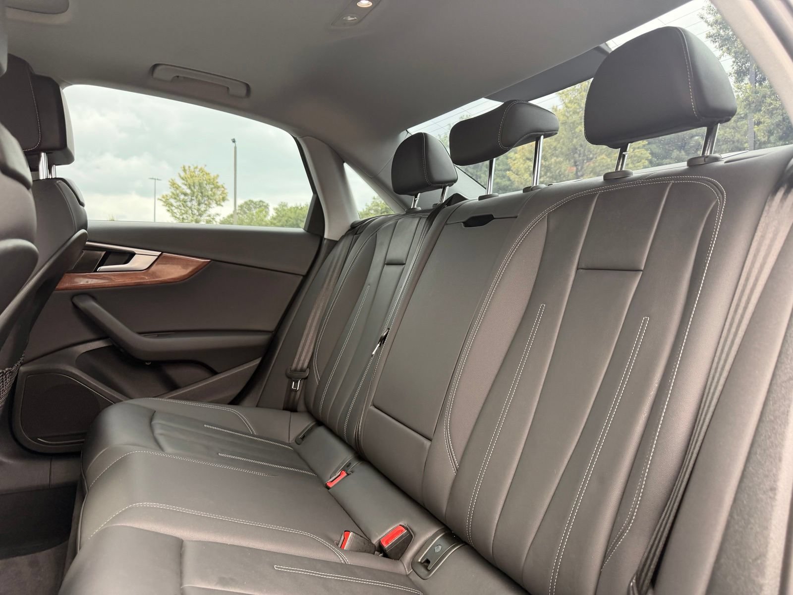 Used 2022 Audi A4 2.0T Premium w/ Convenience Package AWD/4WD image 27