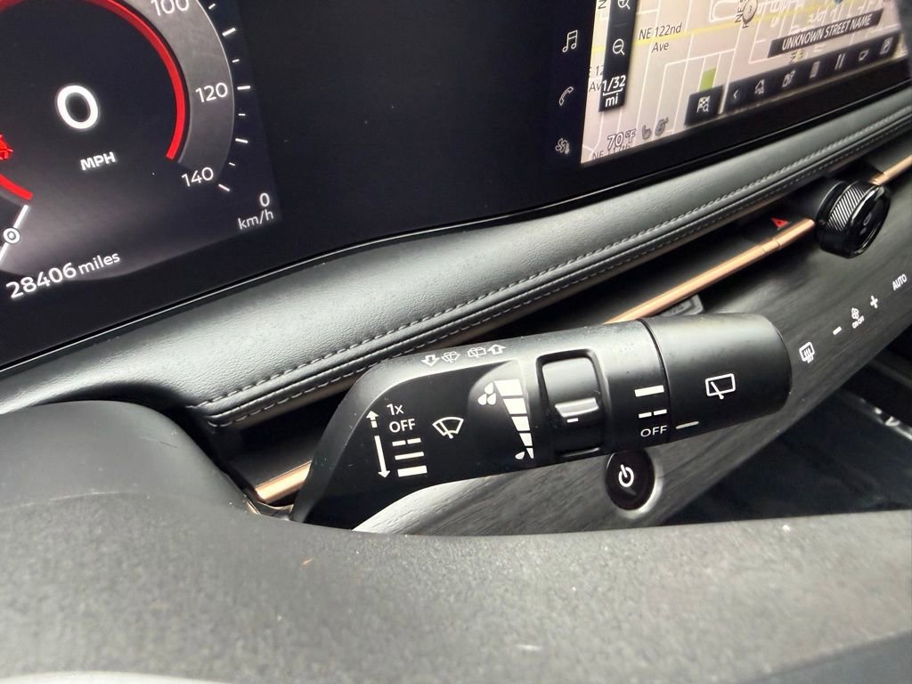 Used 2023 Nissan Ariya FWD image 25