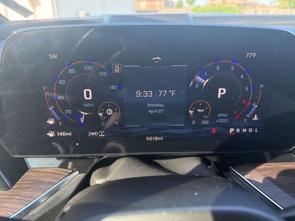 Used 2025 Chevrolet Tahoe Premier AWD/4WD image 1