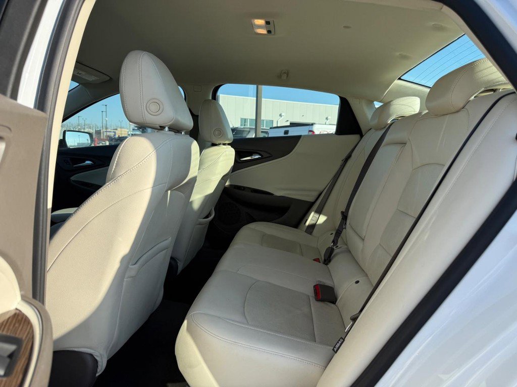 Used 2024 Chevrolet Malibu LT image 10