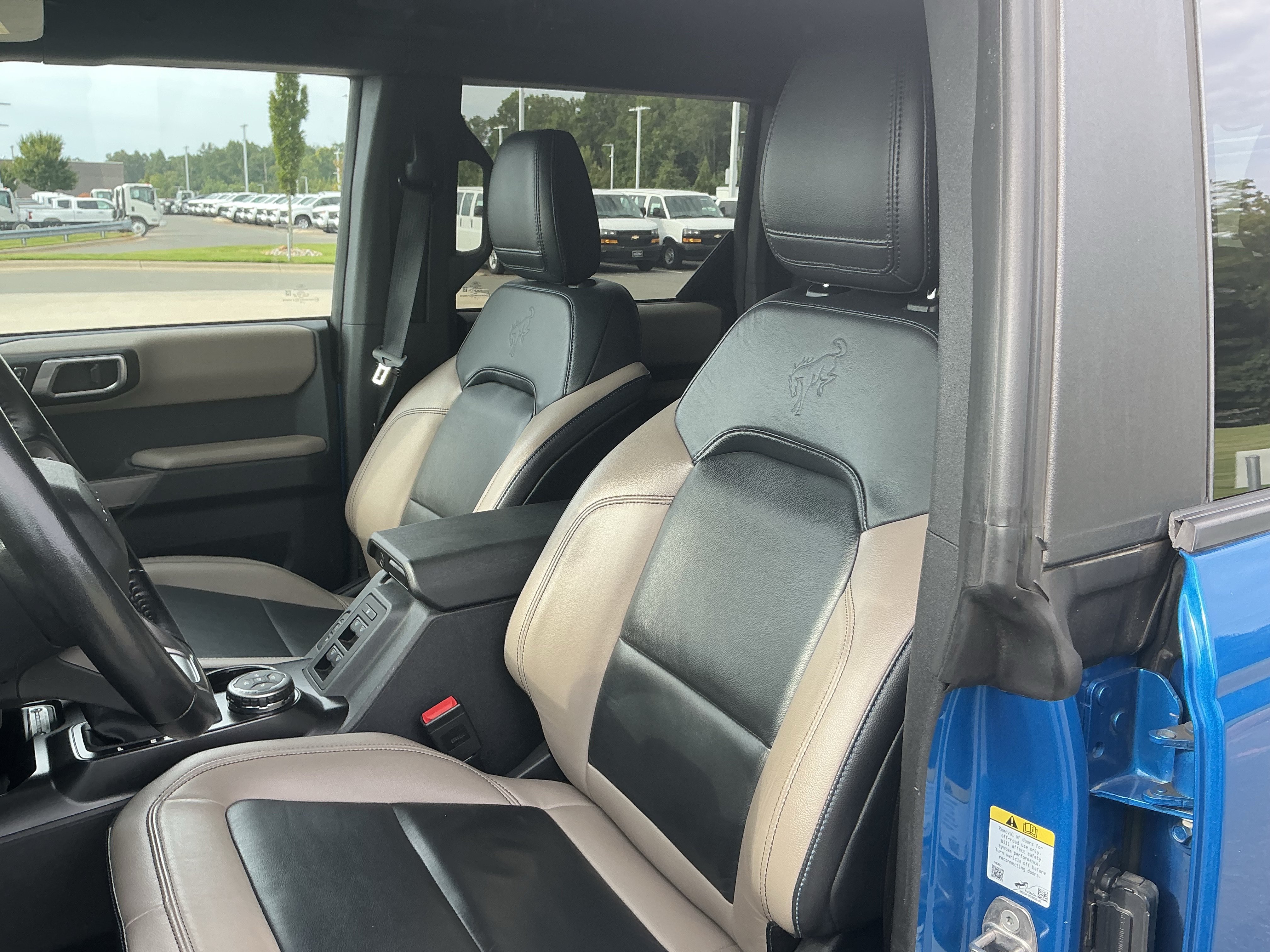 Used 2023 Ford Bronco Wildtrak AWD/4WD image 17