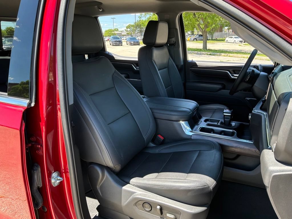 Used 2023 GMC Sierra 1500 SLT w/ SLT Premium Plus Package AWD/4WD image 32