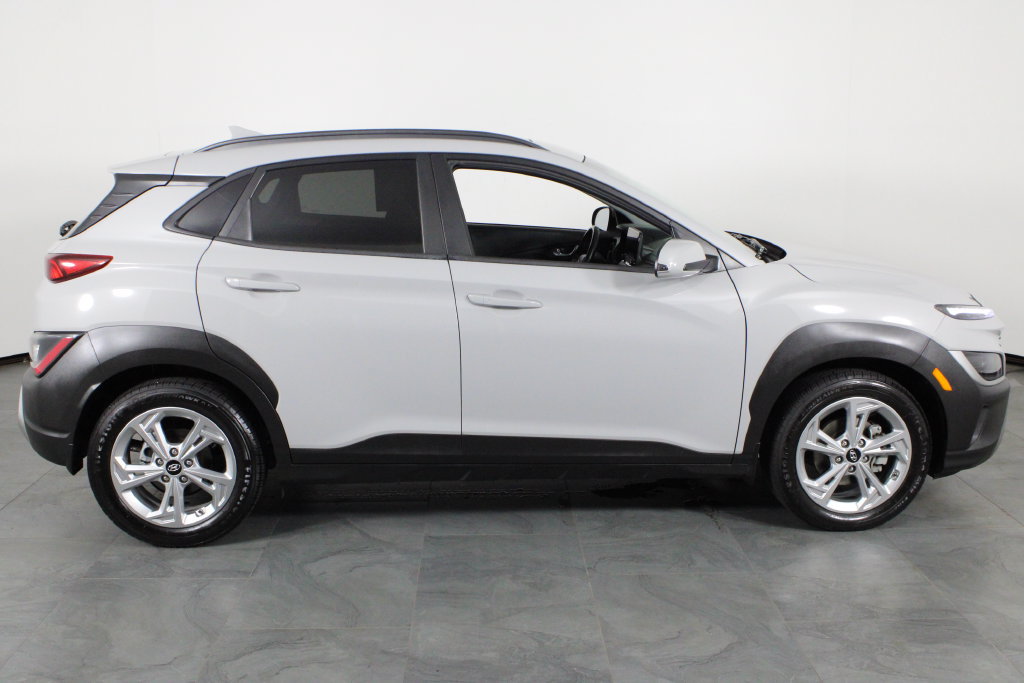 Certified 2023 Hyundai Kona SEL w/ Convenience Package FWD image 12