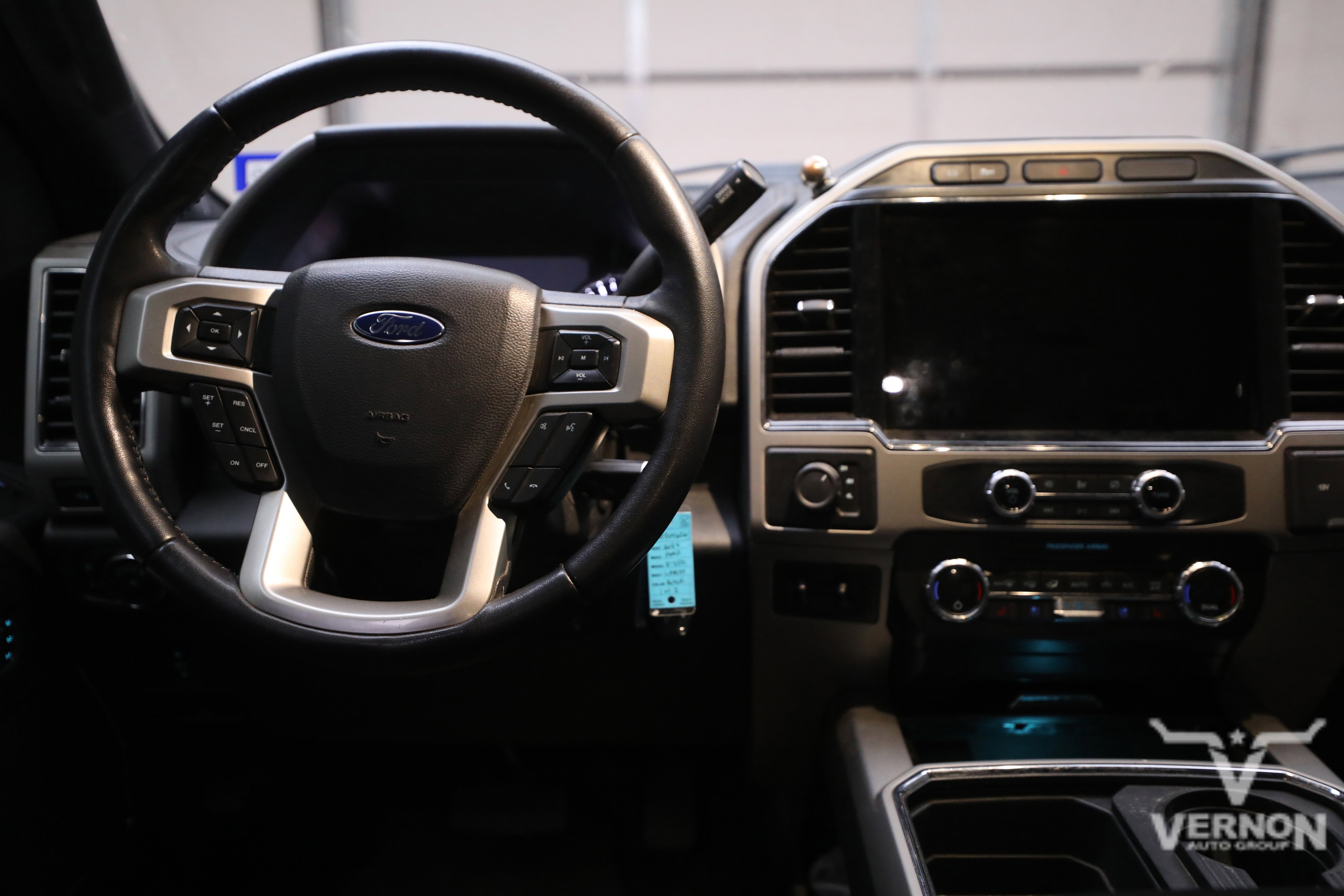 Used 2022 Ford F350 Lariat w/ Lariat Value Package image 8