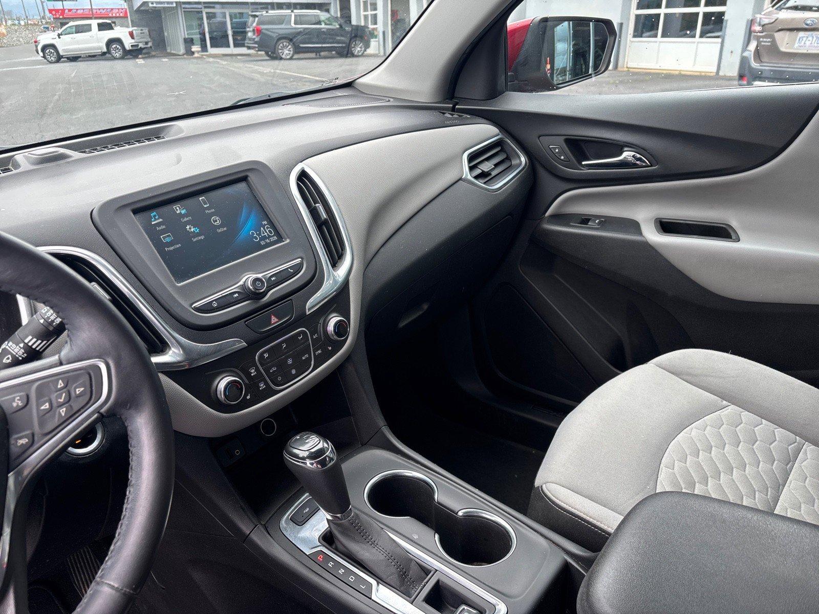 Used 2018 Chevrolet Equinox LT image 25