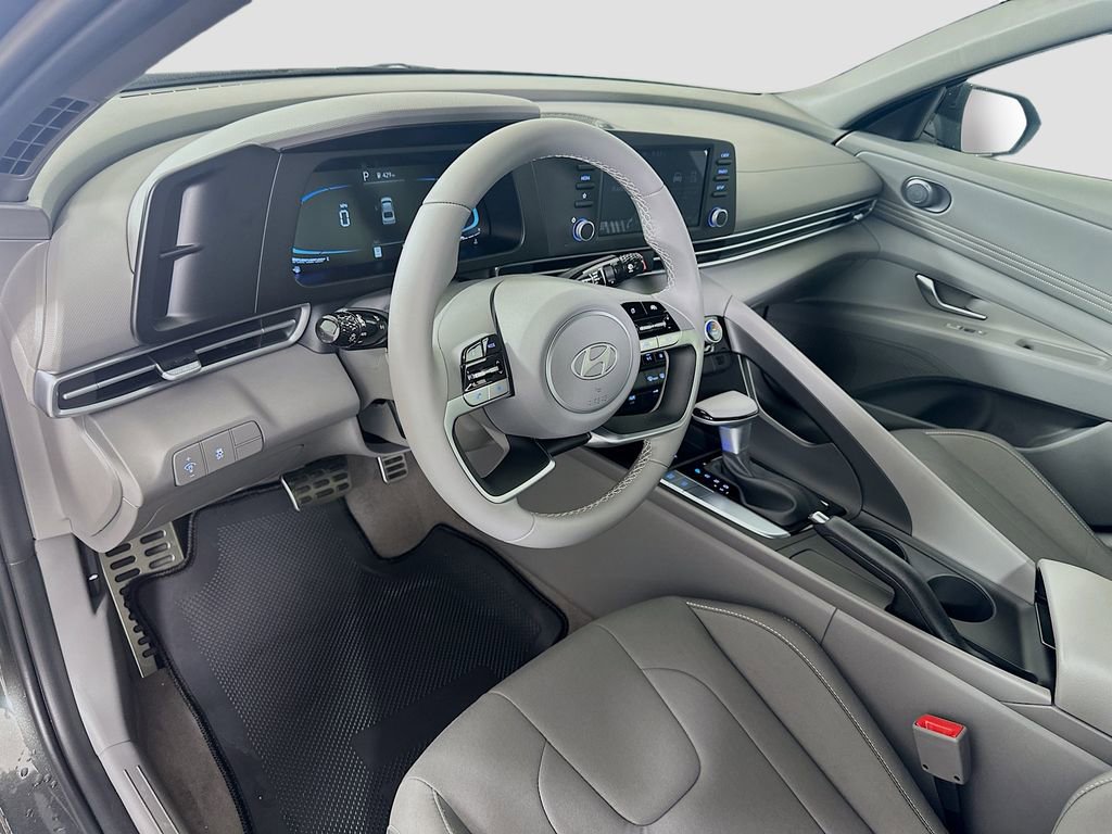 New 2026 Hyundai Elantra Sport image 9