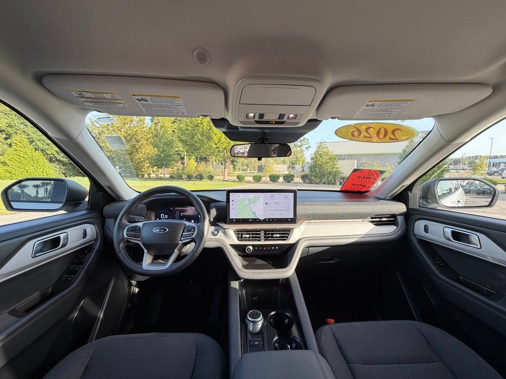 Used 2026 Ford Explorer Active RWD image 27