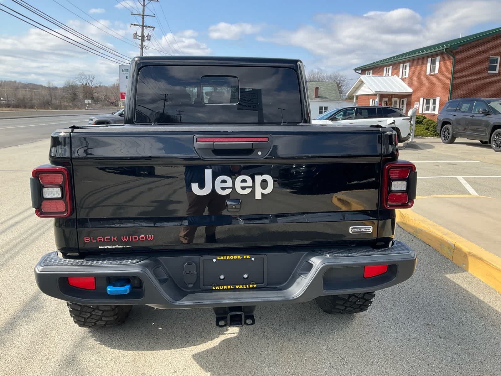 Used 2021 Jeep Gladiator Overland w/ Popular Equipment Package AWD/4WD image 4