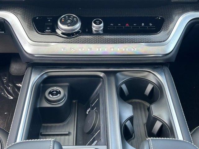 New 2027 Ford Expedition Max Platinum w/ Stealth Performance Package AWD/4WD image 13