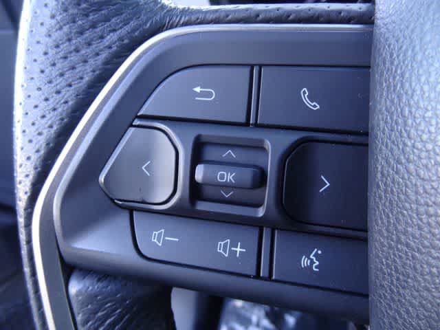 Used 2024 Toyota Tacoma TRD Off-Road AWD/4WD image 15
