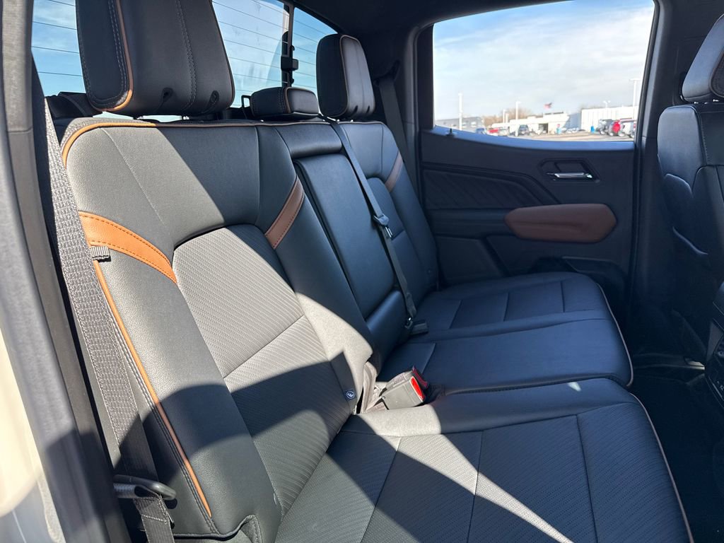 New 2026 GMC Canyon AT4 w/ AT4 Premium Package image 36