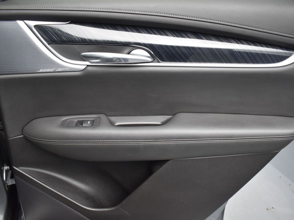 Certified 2024 Cadillac XT6 Premium Luxury w/ LPO, Floor Liner Package AWD/4WD image 25